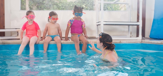 kids at a swim lesson